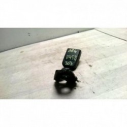 Attache ceinture arriere...