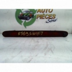 Feu arriere stop central...