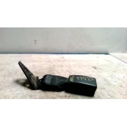 Attache ceinture arriere...