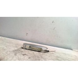 Lumiere porte avant droit...