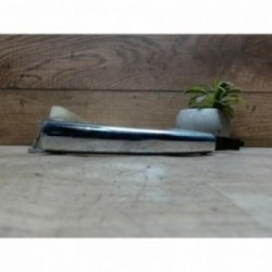 Poignee porte avant gauche...