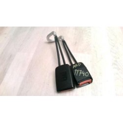 Attache ceinture arriere...