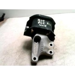 Support moteur droit...