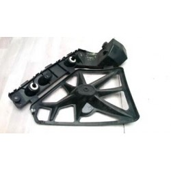 Support de pare chocs...