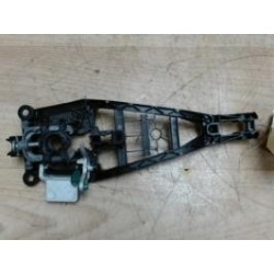 Support poignee porte avant...