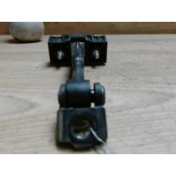 Tirant de porte avant...