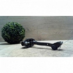 Tirant de porte avant droit...