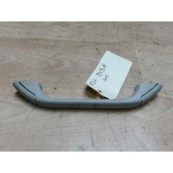 Poignee de maintien avant...