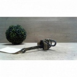 Tirant de porte avant droit...