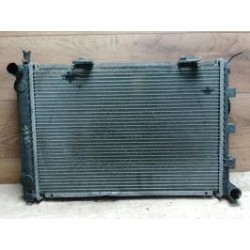 Radiateur eau MERCEDES 240...