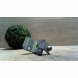 Charniere de porte avant...