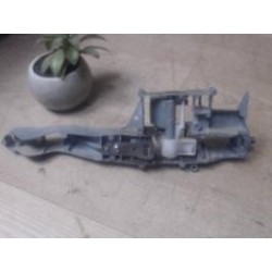 Support poignee porte avant...