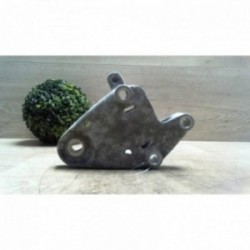 Support moteur droit...