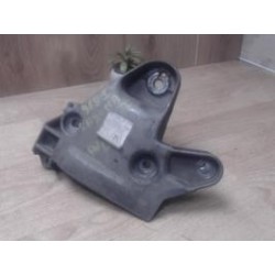 Support moteur droit...