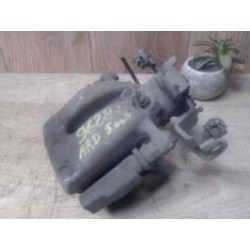 Etrier arriere droit...