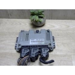 Calculateur moteur RENAULT...