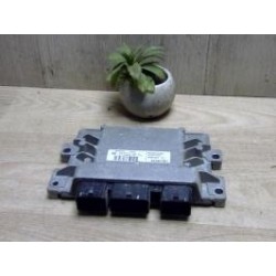 Calculateur moteur RENAULT...