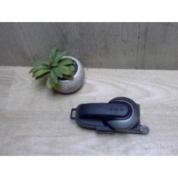 Poignee interieur arriere...