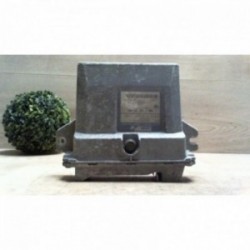 Calculateur moteur RENAULT...