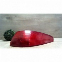 Feu arriere principal droit...