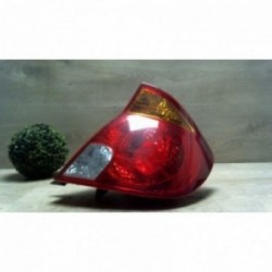 Feu arriere principal droit...