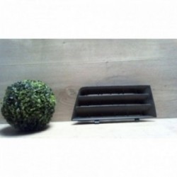 Grille de calandre droite...