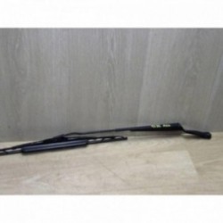 Bras essuie glace avant...