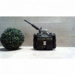 Etrier avant droit...