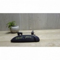 Poignee porte avant gauche...