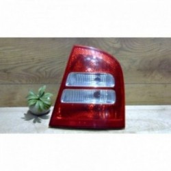 Feu arriere principal droit...