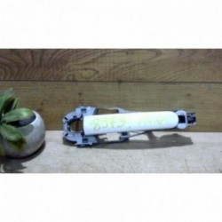 Poignee porte avant gauche...