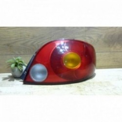 Feu arriere principal droit...