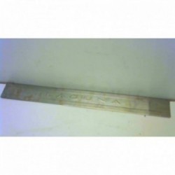 Baguette de porte avant...