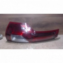 Feu arriere principal...