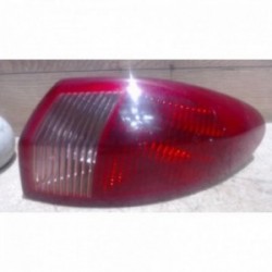 Feu arriere principal droit...