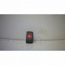 Bouton de warning NISSAN...