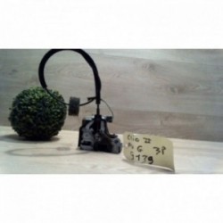 Serrure avant gauche...