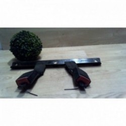 Attache ceinture arriere...