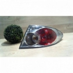 Feu arriere principal droit...