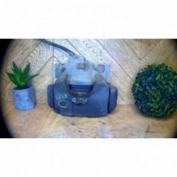 Etrier avant droit...