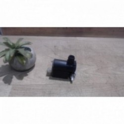 Pompe lave glace avant KIA...