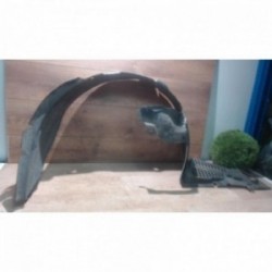 Pare boue avant gauche...