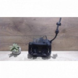 Etrier avant droit...