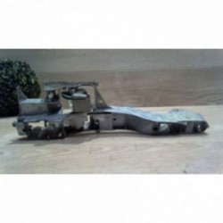 Support poignee porte avant...