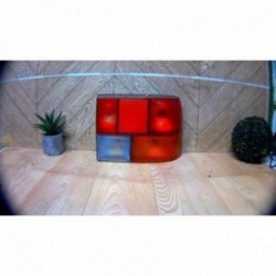 Feu arriere principal droit...