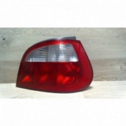 Feu arriere principal droit...