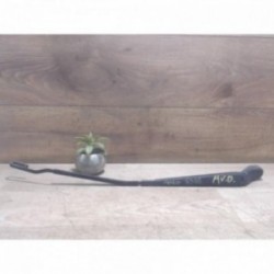 Bras essuie glace avant...