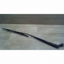 Bras essuie glace avant...