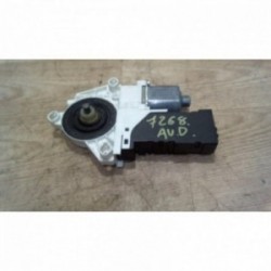 Moteur leve vitre avant...