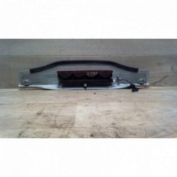 Feu arriere stop central...